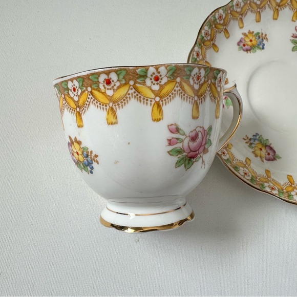 Royal Albert Teacup Saucer - Torquay Pattern - Picture 7 of 9